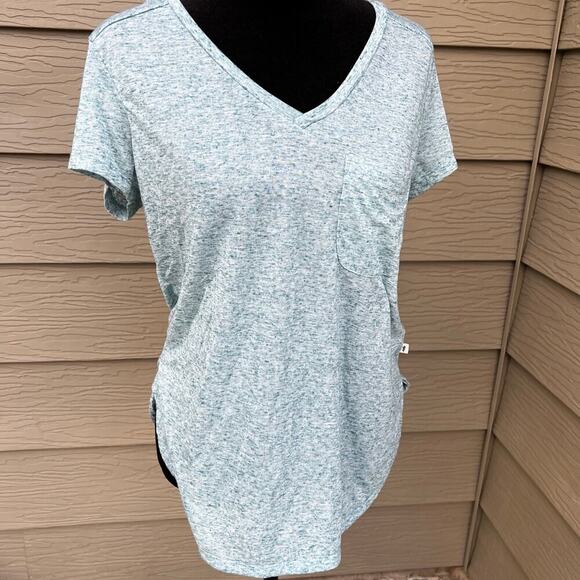 Toad & Co. Women’s size Small, short sleeve, V-neck, side slits, light teal - Picture 2 of 6